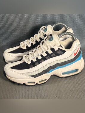 Nike Air Max 95 Recraft Athletic Shoes CJ3906-102 Size 6Y Size 7.5 Women’s